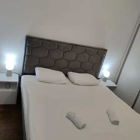 Stan Na Dan Tropico De Lux Apartment
